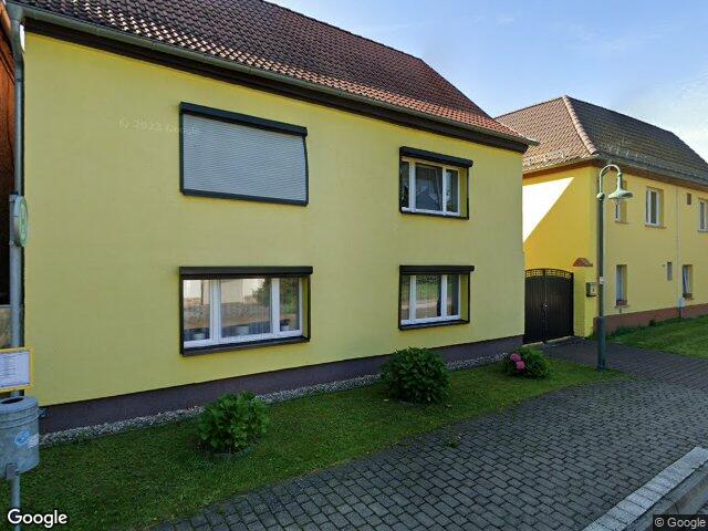 Zwangsversteigerung: Einfamilienhaus in Lützen, OT Poserna