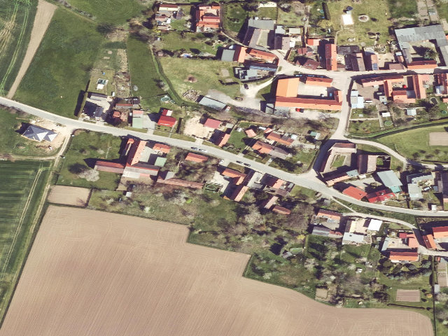 Zwangsversteigerung: Zweifamilienhaus in Teuchern, OT Prittitz
