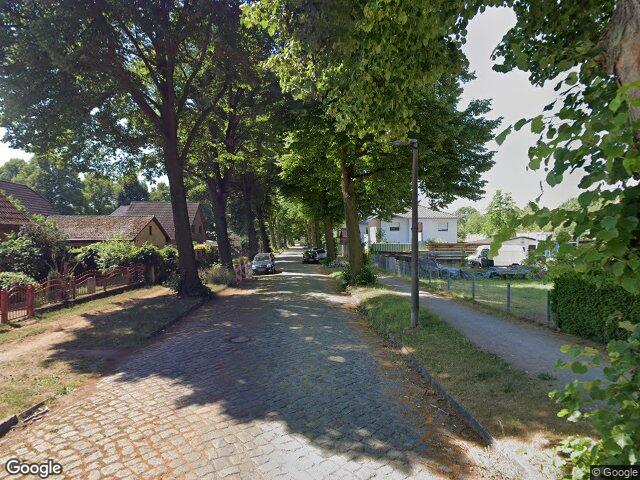 Zwangsversteigerung: Einfamilienhaus in Berlin , Weißensee