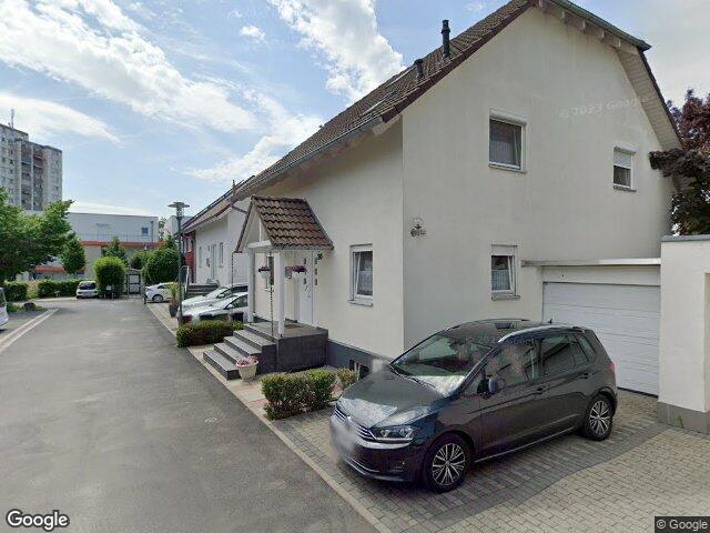 Zwangsversteigerung: Doppelhaushälfte in Maintal, Bischofsheim