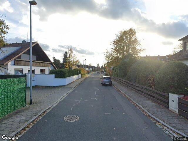 Zwangsversteigerung: Einfamilienhaus, Garage in Baiersdorf