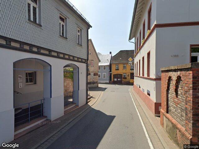 Zwangsversteigerung: Eigentumswohnung (ab 5 Zimmer) in Brensbach