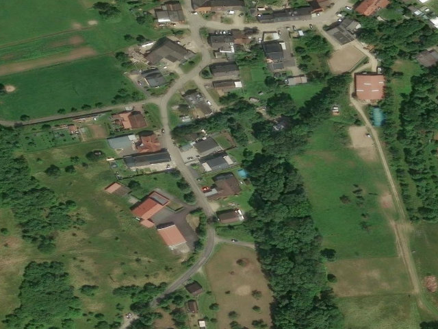Zwangsversteigerung: Eigentumswohnung (3 bis 4 Zimmer), Kfz-Stellplatz in Trier