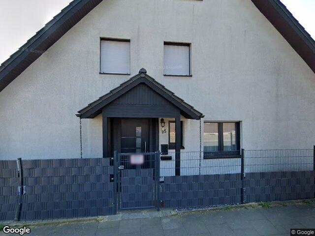Zwangsversteigerung: Garage, Einfamilienhaus in Bad Oeynhausen