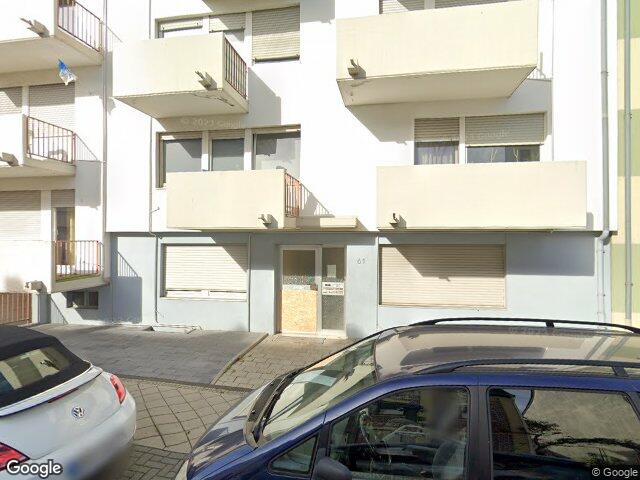 Zwangsversteigerung: Garage in unbekanntem Ort