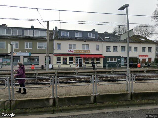 Zwangsversteigerung: Wohn-/Geschäftshaus, Garage in Köln, Longerich