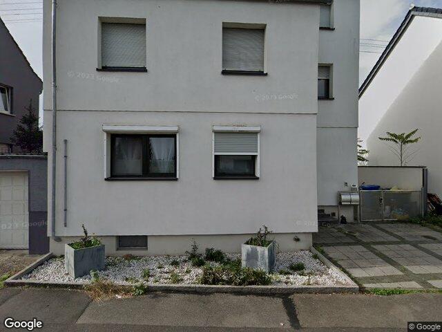Zwangsversteigerung: Zweifamilienhaus, Garage in Wesseling, Berzdorf