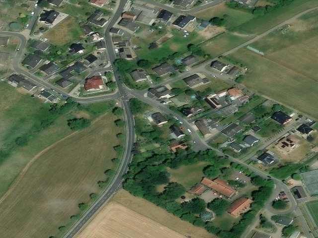 Mehrfamilienhaus in Rheinbach, Neukirchen