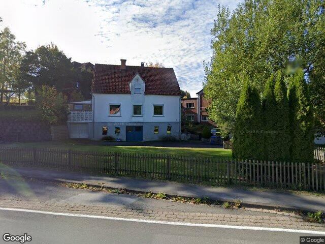 Zwangsversteigerung: Garage, Einfamilienhaus, Die Wertermittlung erfolgte ohne Innenbesichtigung in Nieheim, Himmighausen