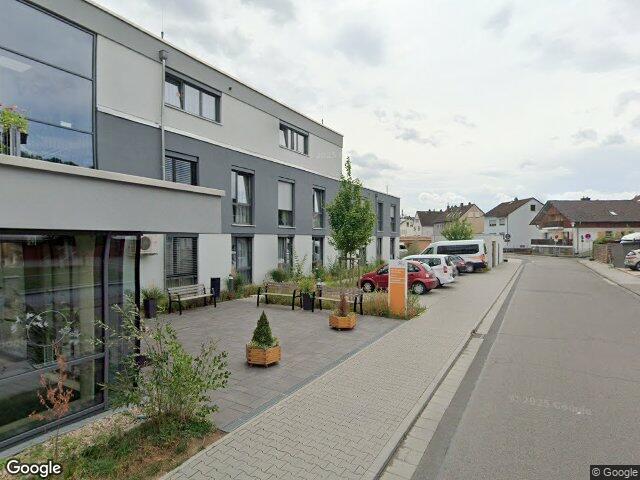 Mehrfamilienhaus in Höchst