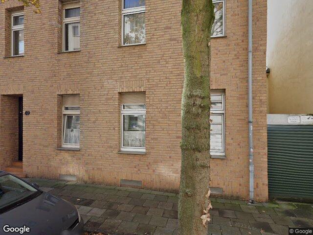 Zwangsversteigerung: Mehrfamilienhaus mit 4 Wohnungen in Duisburg, Dellviertel