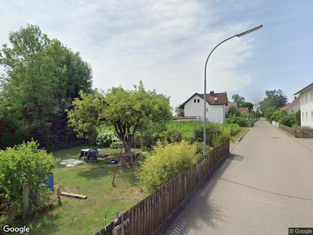 Doppelhaushälfte in Freising, Attaching