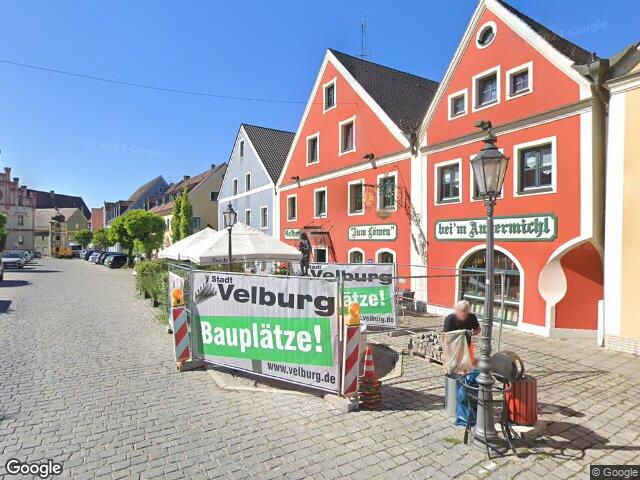 Wohn- und Geschäftshaus in Velburg