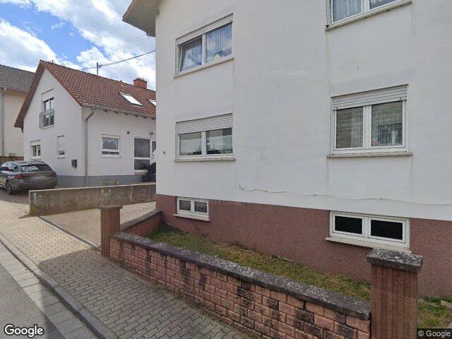 Einfamilienhaus in Esthal
