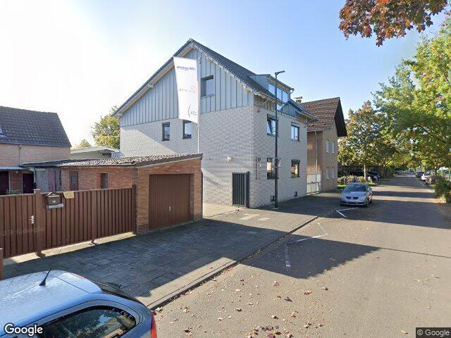 Mehrfamilienhaus in Hürth, Efferen