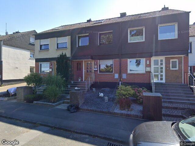 Zwangsversteigerung: Reihenhaus, Garage in Dortmund, Sölderholz