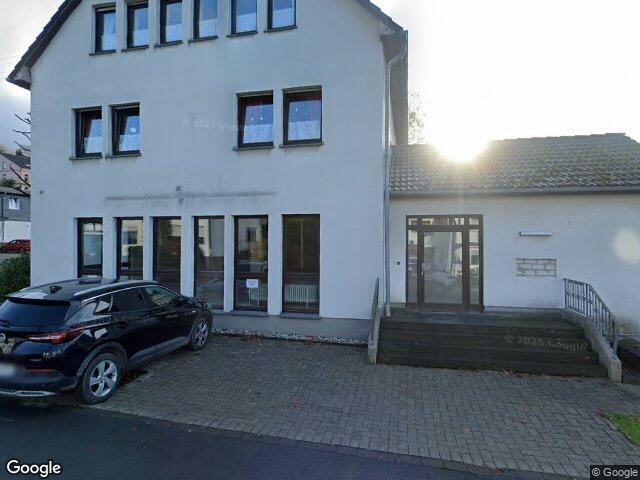 Zwangsversteigerung: Wohn-/Geschäftshaus in Kirchhundem, Oberhundem