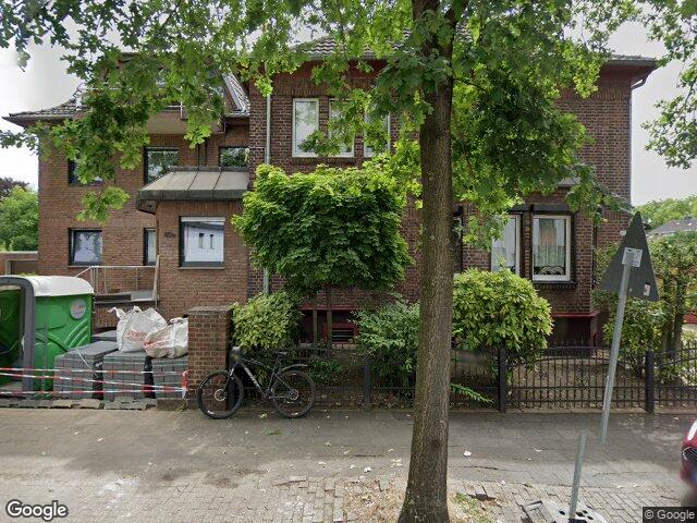 Zwangsversteigerung: Einfamilienhaus mit Einliegerwohnung und Garage bebaute Grundstück in Duisburg, Aldenrade