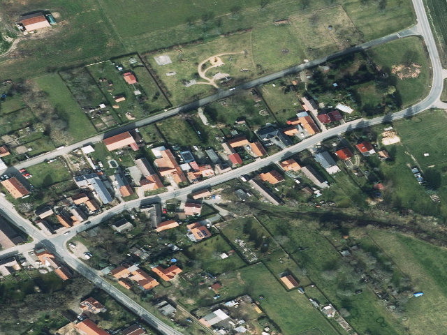 Wohn- und Geschäftshaus in Schöngleina